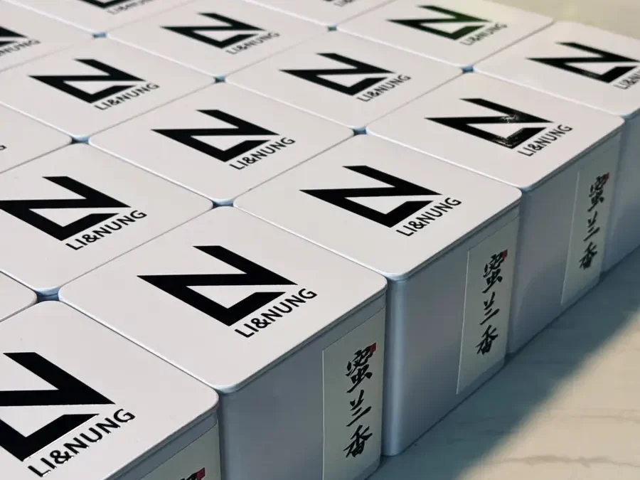 Finished Christmas tea gift prepared for LI&NUNG EYEWEAR customers